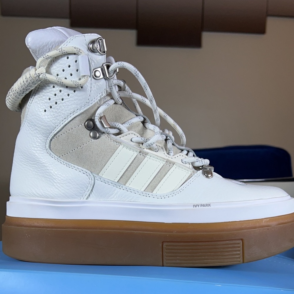 Beyoncé Ivy Park supersleek boot